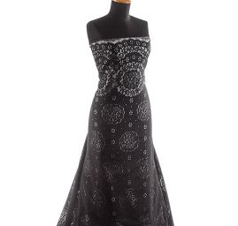 Krajka na mantilu květinový vzor černá