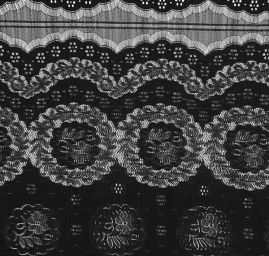 Krajka na mantilu květinový vzor černá