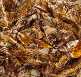 Hedvábný šifon květinový motiv hnědožlutý