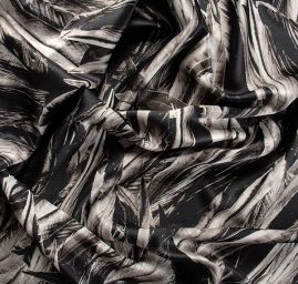 Hedvábný satén vzor peří černobílý