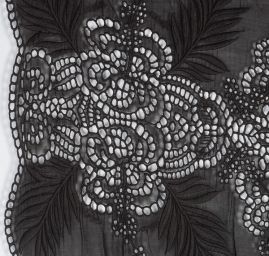 Etamín látka s krajkovou bordurou černá