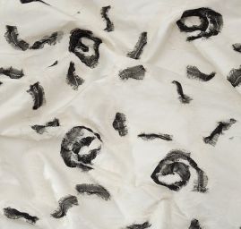 Šantung s aplikacemi