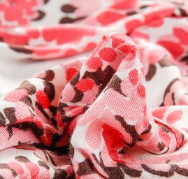 Úplet vzor květin smetanový/růžový