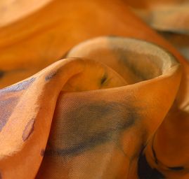 Batika letní viskozová látka skořice/temně zelená