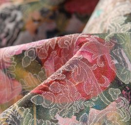 Žakárová pružná látka ornamenty květinový tisk