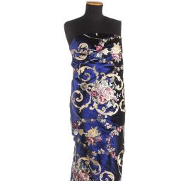 Samet s barokní květinovou  výšivkou modrý