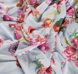 Krepdešín tisk květy tulipánů sv. modrý