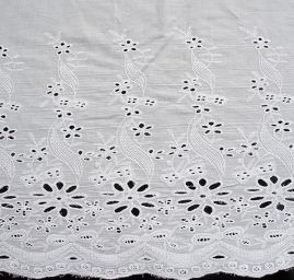 Krajka madeira květinový jemný vzor bílá