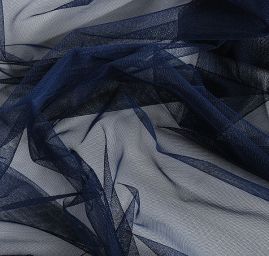 Tyl jemný splývavý tmavě modrý šíře 150 cm