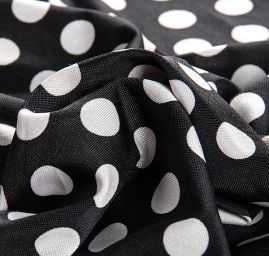Úplet letní jemný vzor velký puntík černá bílá