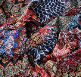 Satén imitace hedvábí vzor patchwork 