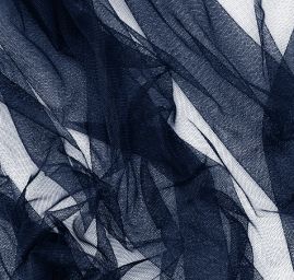 Pružný tyl jemný tm. modrý II. jakost