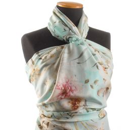 Hedvábná látka květinový motiv sv. tyrkysová