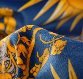 Exkluzivní bavlněný samet motiv slunce/amfora modrá