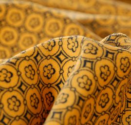 Bavlněný samet drobný vzor žlutý