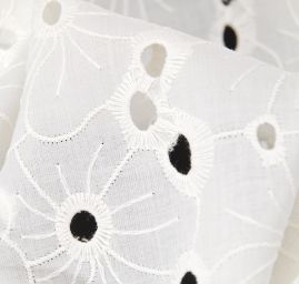 Vyšívaná látka madeira velké květy