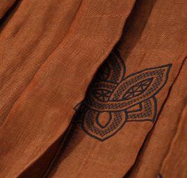 Taft kupón výšivka tvarovaný kraj hnědá/černá