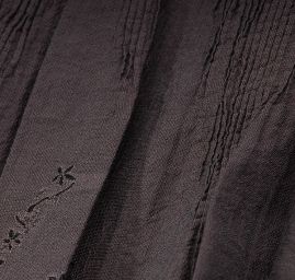 Taft kupón výšivka tvarovaný kraj fialový/černý