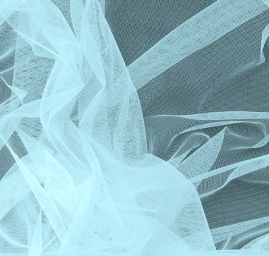 Tyl šatový  sv. modré barvy II.jakost