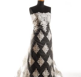 Krajka na tylu výšivka vzor květin slonová kost