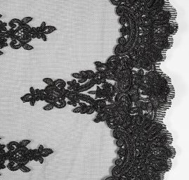 Krajka na tylu černá