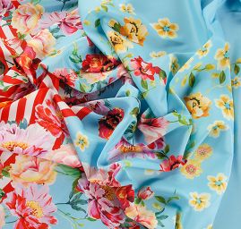 Krepdešín imitace hedvábí tisk proužky/kytičky modrý II.jakost