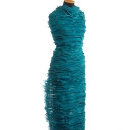 Efektní tyl s volány tyrkysové barvy