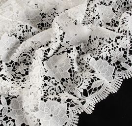 Krajka hrubá velké květy slonová kost