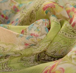 Šifon plise květinový motiv a paisley vzor
