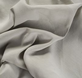 Len jemný střední síly světle šedý