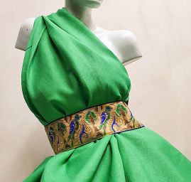 Len jemný středně silný ostře zelený