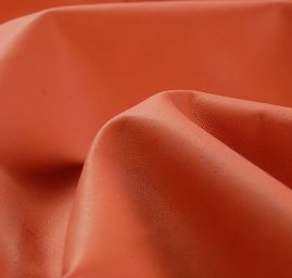 Pravá useň jehnětina skořicové barvy