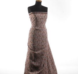 Hedvábný satén starorůžové barvy květinový vzor