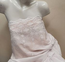 Krajka madeira vzor drobné květy bílá