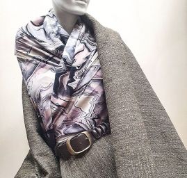 Viskozová šatová látka tisk abstrakt zelenorůžová