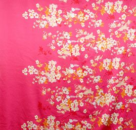 Atlas kimono variace pnoucích květů růžová