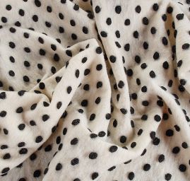 Vařená vlna art textil vzor puntíků smetanová/černá