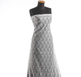 Krajka na tylu výšivka květinová bílá