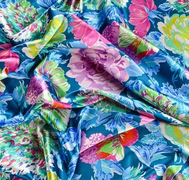 Atlas romantický vzor květin velký modrý