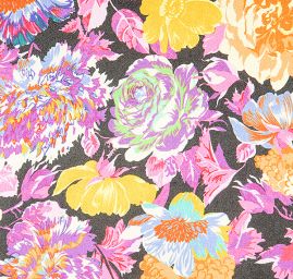 Atlas romantický vzor květů černý