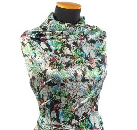 Atlas romantický květinový motiv zelený