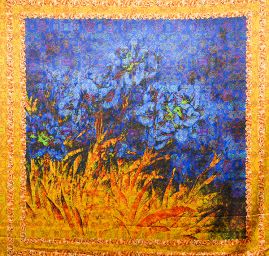 Atlas motiv fragmenty květin a listů fialová/khaki