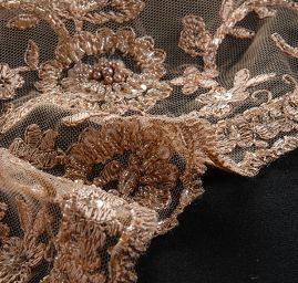 Krajka výšivka na tylu s korálky rokajlem béžovohnědá