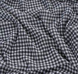 Pletenina jemná vzor kostky černobílá