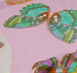 Satén vzor motýlci v hnědomodrých barvách