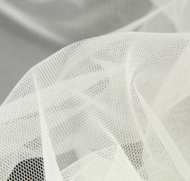 Tyl pružný jemný barvy slonová kosti