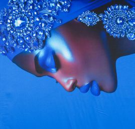 Imitace hedvábí pružný atlas Dámy v modrém 