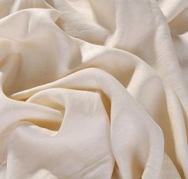 Len střední síly hrubší struktury smetanový