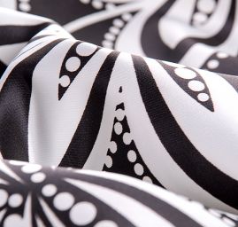 Satén duchesse/dyšes tisk listy černý