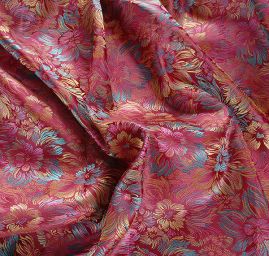 Brokát romantický květinový motiv fialový II.jakost